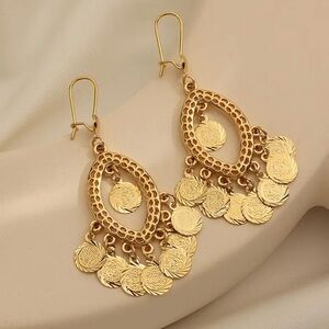 Tassel Earrings / lightweight